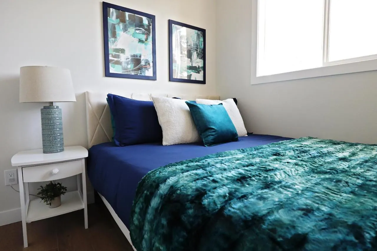 بيت للعطل Downtown 3 Queen Beds, Ac, Double Garage, Disney إيدمونتون