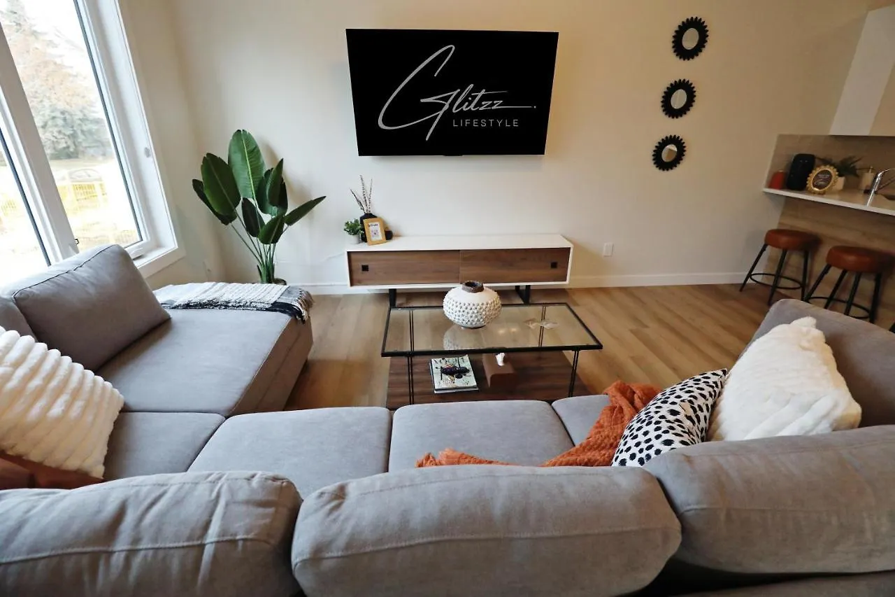 بيت للعطل Downtown 3 Queen Beds, Ac, Double Garage, Disney إيدمونتون كندا
